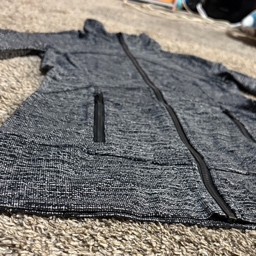Lululemon Contour Jacket - Picture 7 of 10
